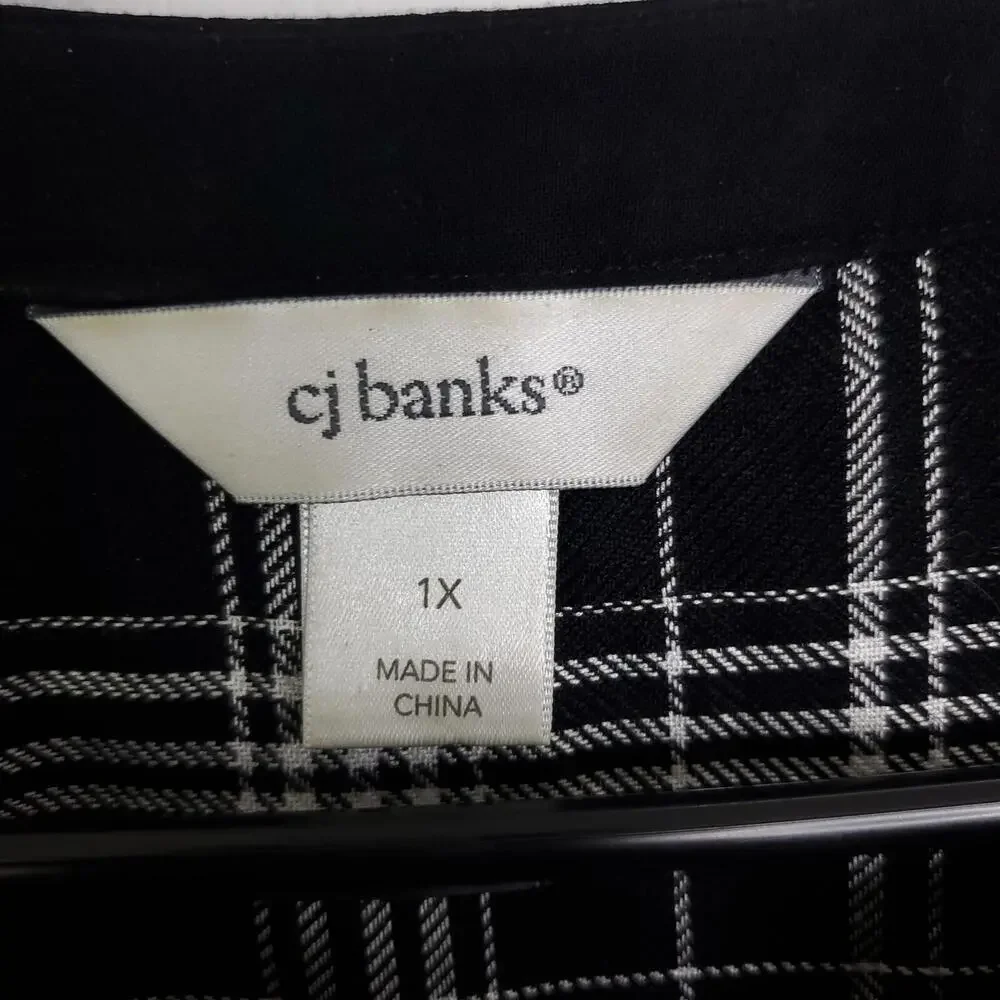 CJ Banks Top Womens 1X Popover Tunic Plaid Flap Pockets Y Collar Quarter Button